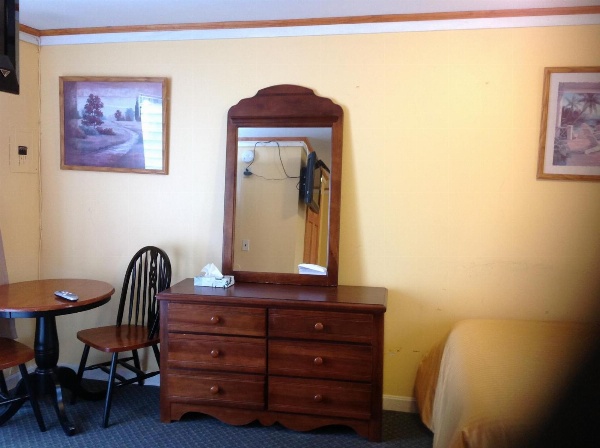 The Moulton Hotel image 40